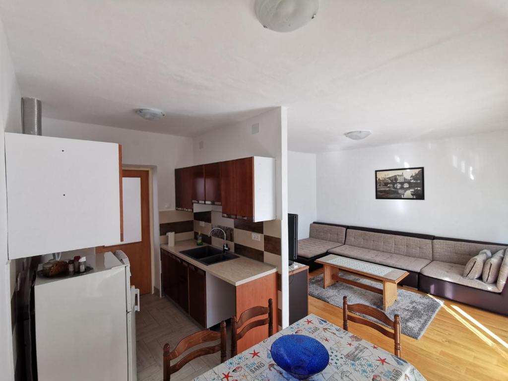 Kuchyň nebo kuchyňský kout v ubytování Apartment Slavica
