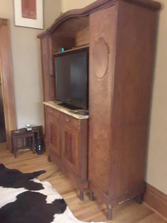 Off Broadway B & B photo