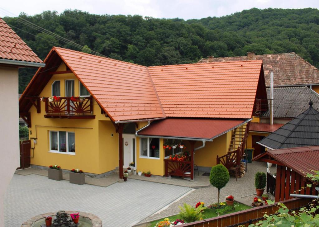 Nespecifikovaný výhled na hory nebo výhled na hory při pohledu z ubytování v soukromí