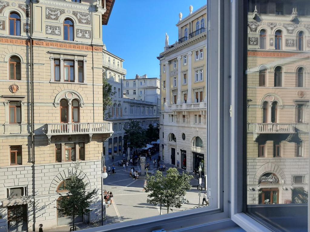 Trieste Center Rooms & Apartments - Familiesuite