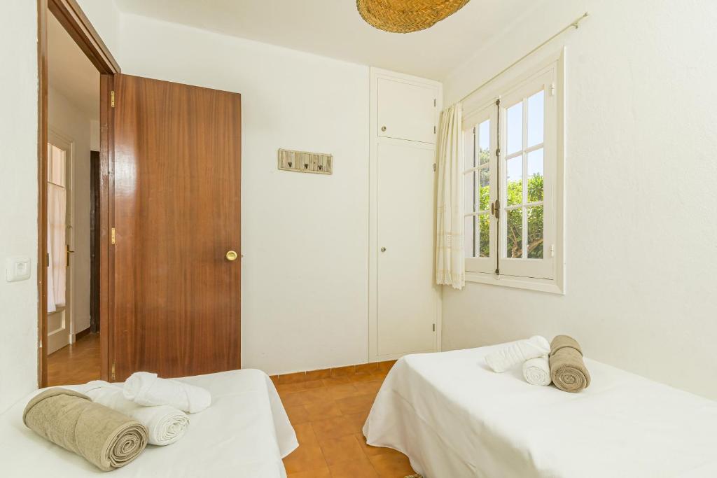 Sa Roca, Cala Galdana – Updated 2023 Prices