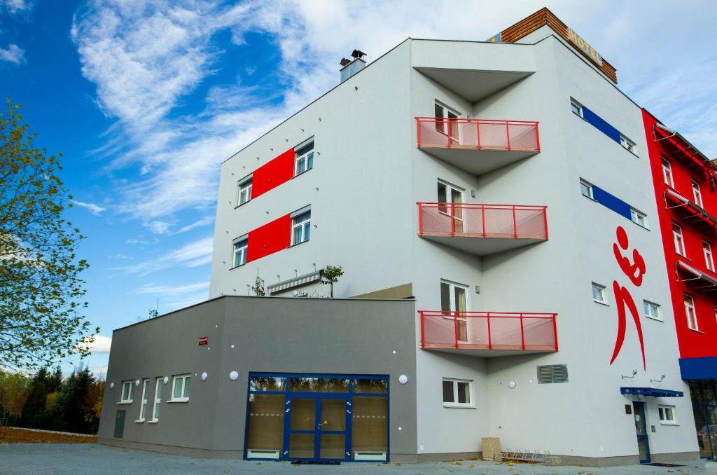 Sport Hotel Ceské Budejovice - Resim 20