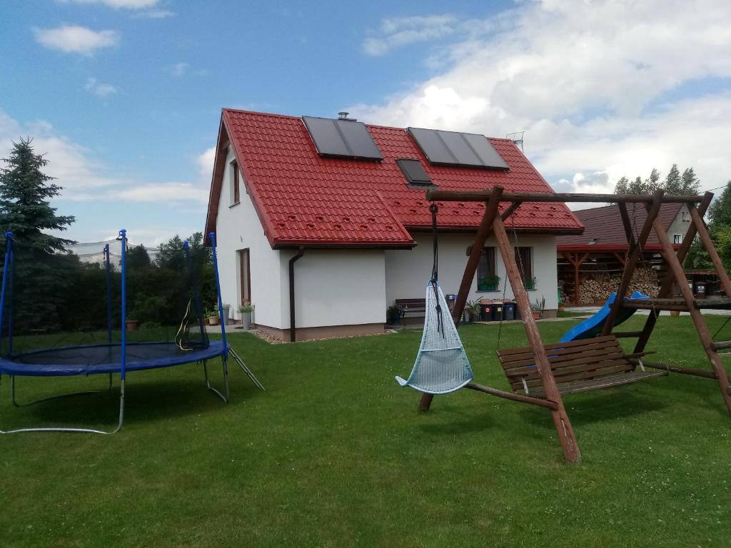 Zona de joacă pentru copii de la Mała Chatka całoroczny domek