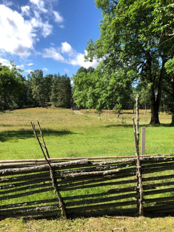 Eriks Bädd och Pentry, Hillerstorp – Updated Prices
