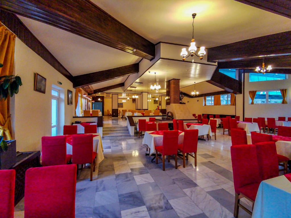Restaurace v ubytování Hotel Belvedere