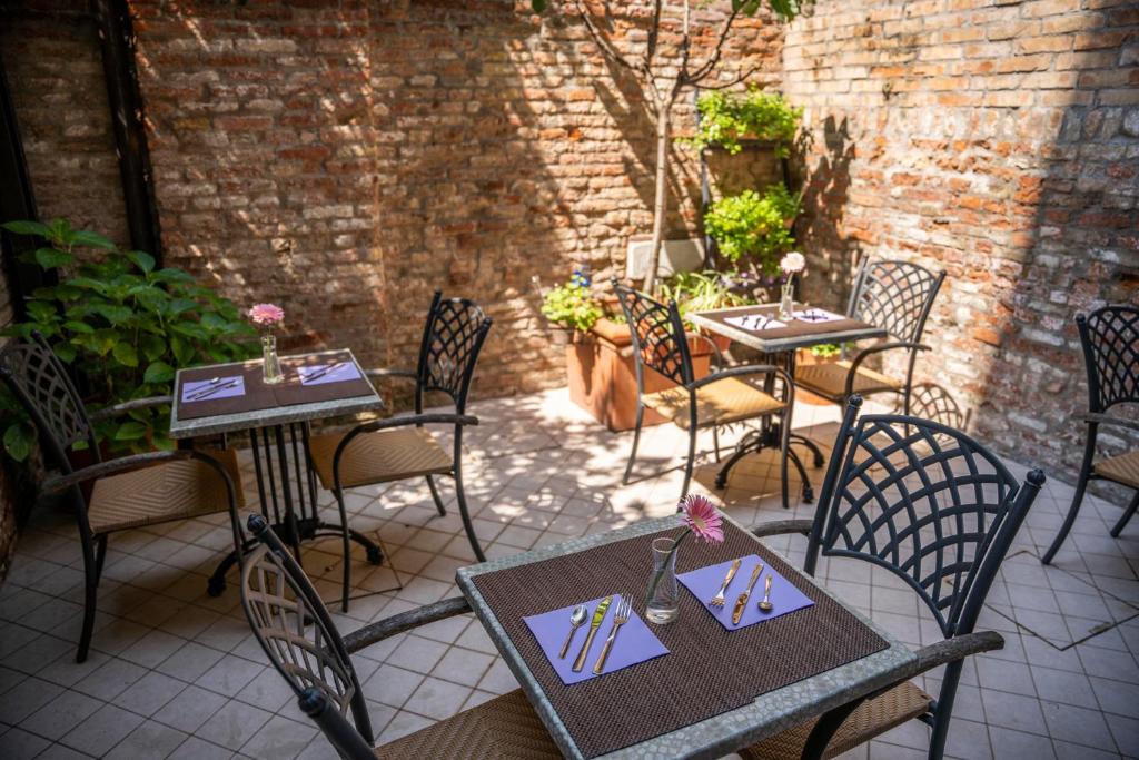Fotografie z fotogalerie ubytování Locanda Ca' Lucrezia v Benátkách