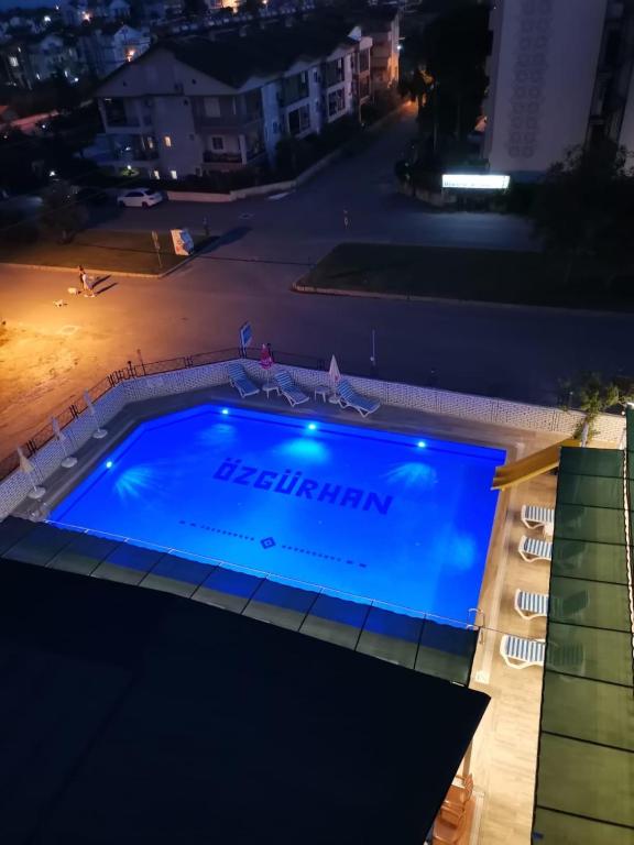 Bazén v ubytování Side Özgürhan Hotel nebo v jeho okolí