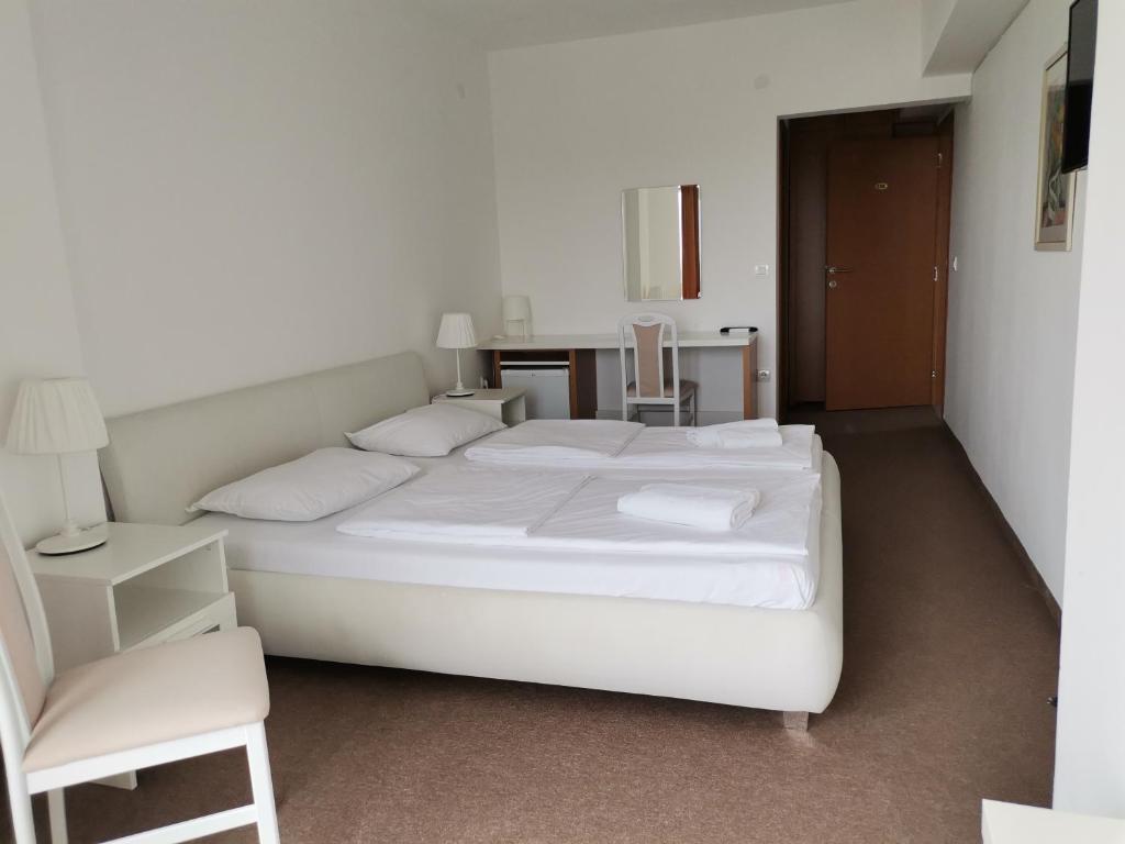 Plaža - Quarto Queen Standard