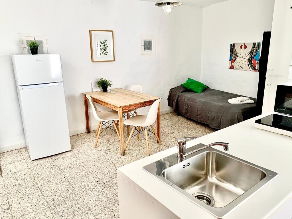 Kuchyňa alebo kuchynka v ubytovaní Easy Nerja Beach House