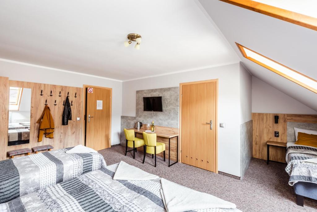 Kosówka Czarna Góra - Quadruple Room With Mountain View