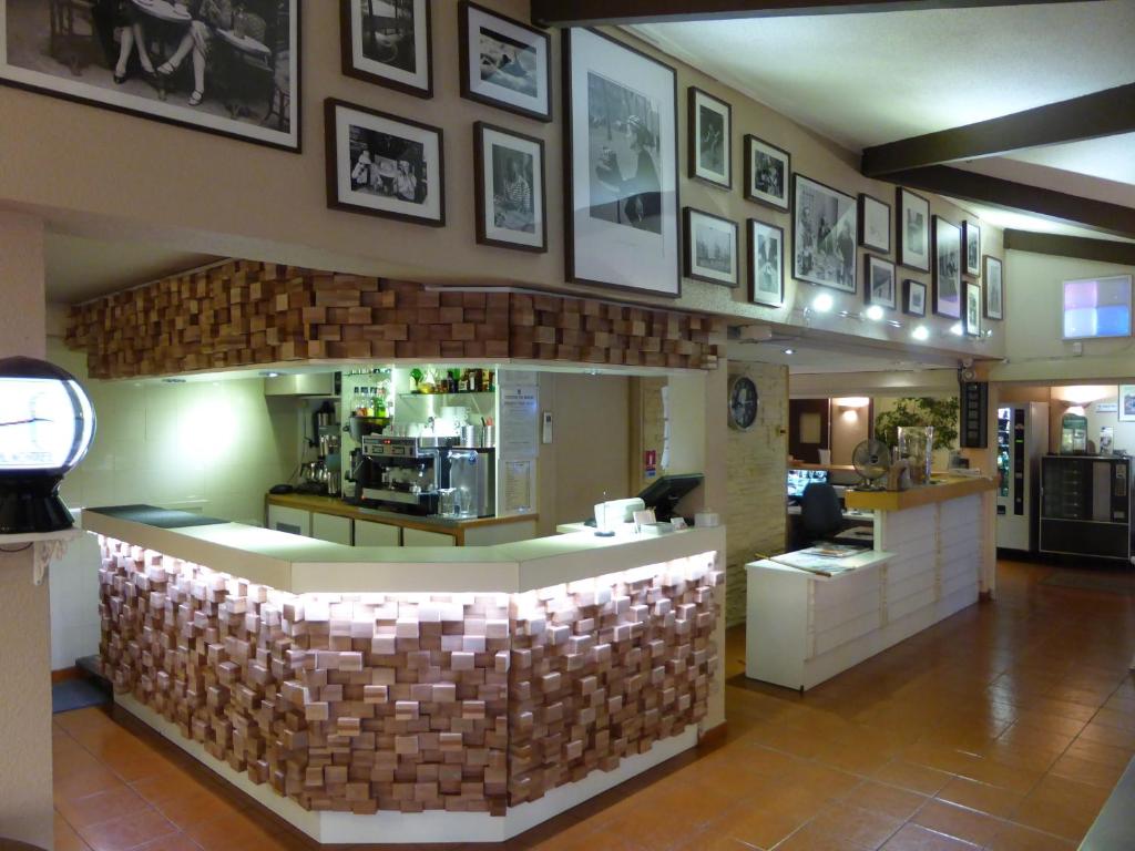 Fotografie z fotogalerie ubytování Hotel & Restaurant Heliotel v destinaci Montferrier-sur-Lez
