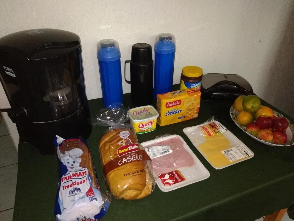  Próximo a UEM com Café da Manhã