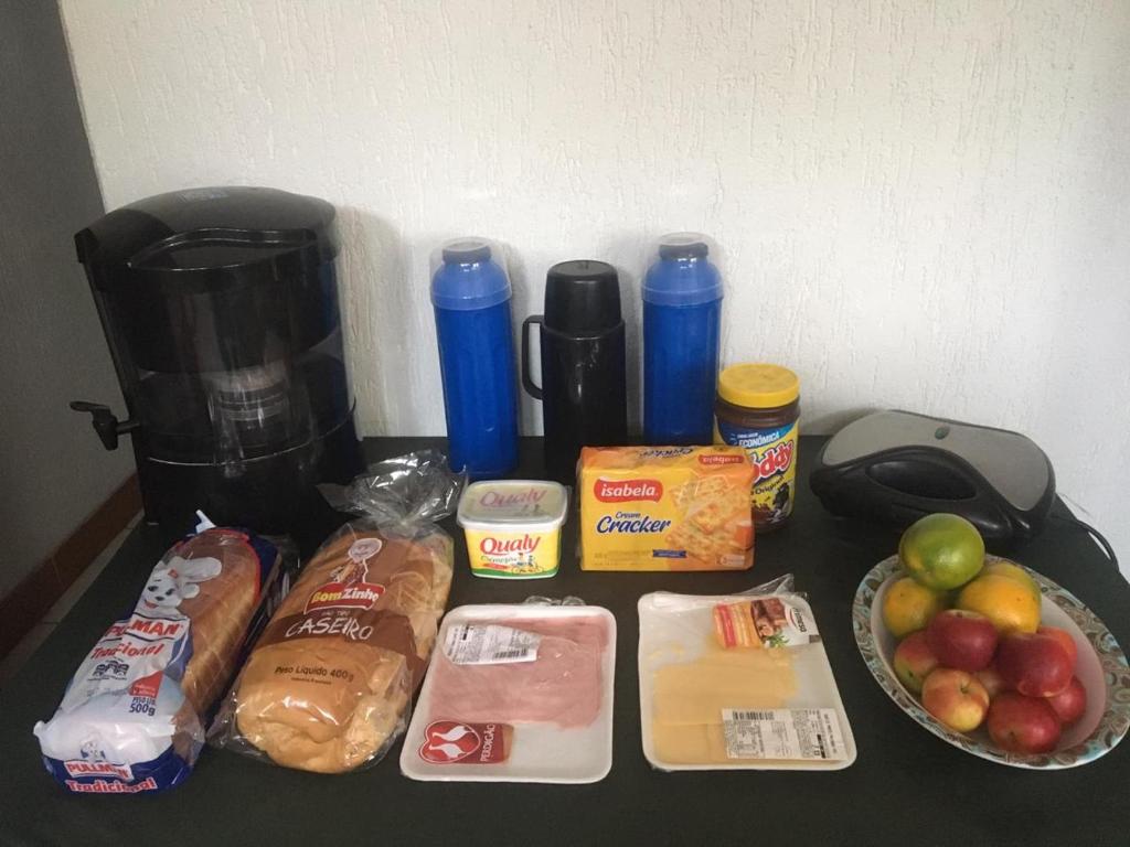  Próximo a UEM com Café da Manhã