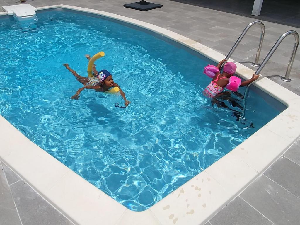 Piscine avec enfants
