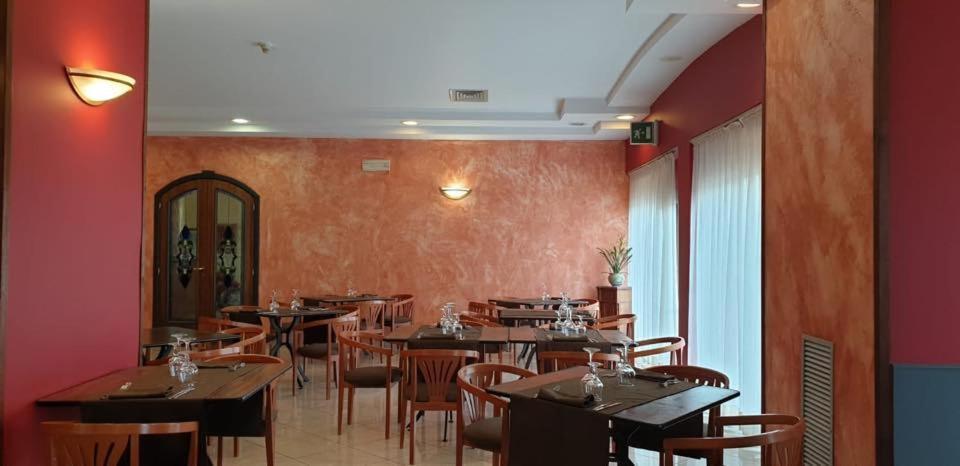 Restaurace v ubytování Hotel Scrivano
