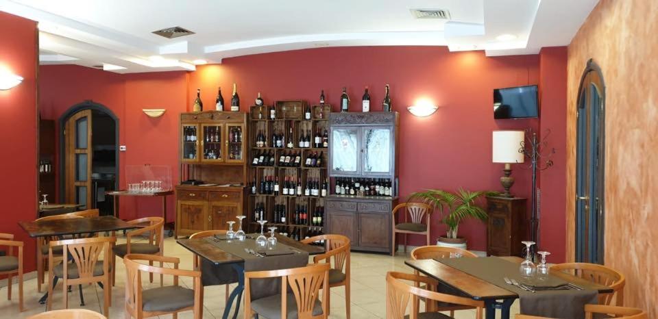 Lounge nebo bar v ubytování Hotel Scrivano