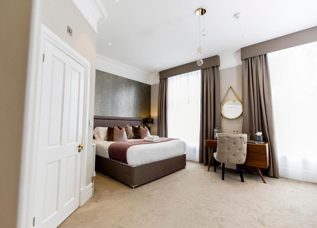 Lanelay Hall Hotel & Spa - 