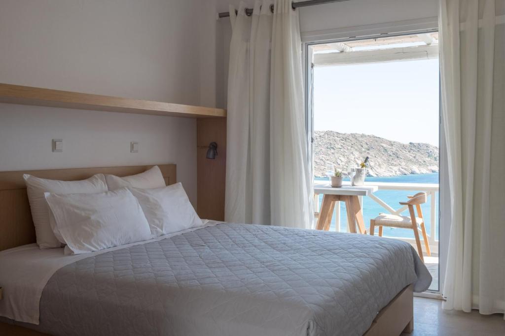 Far Out Hotel & Spa - 12