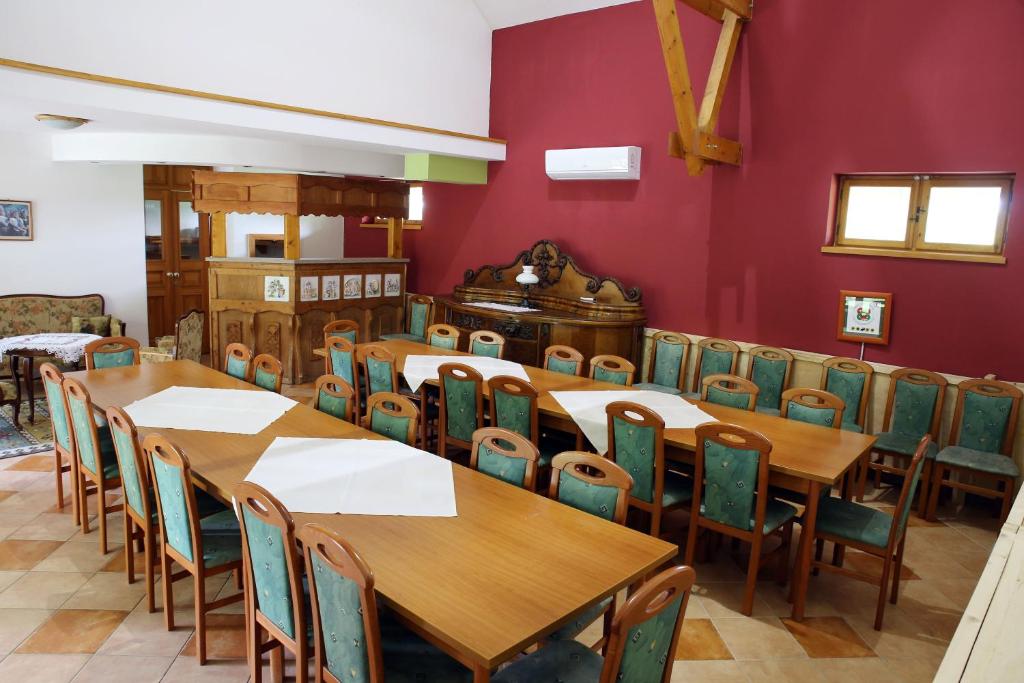 Posedenie v ubytovaní Pajta Villa