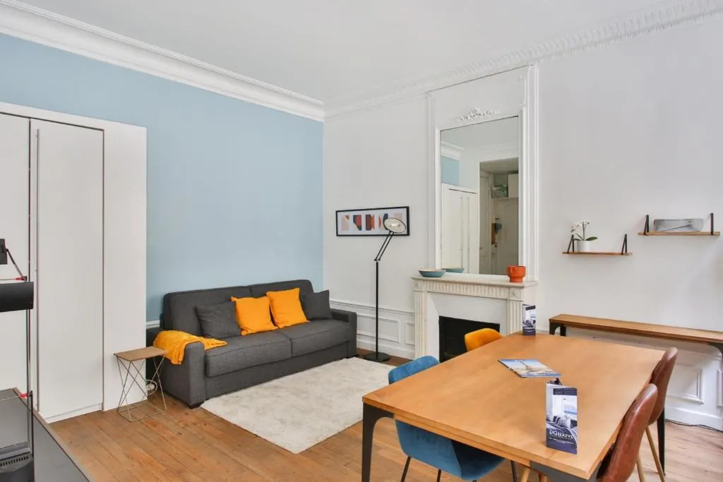 Typical studio close to Eiffel Tower and Arc de Triomphe in Paris - Welkeys, Paris, Franţa
