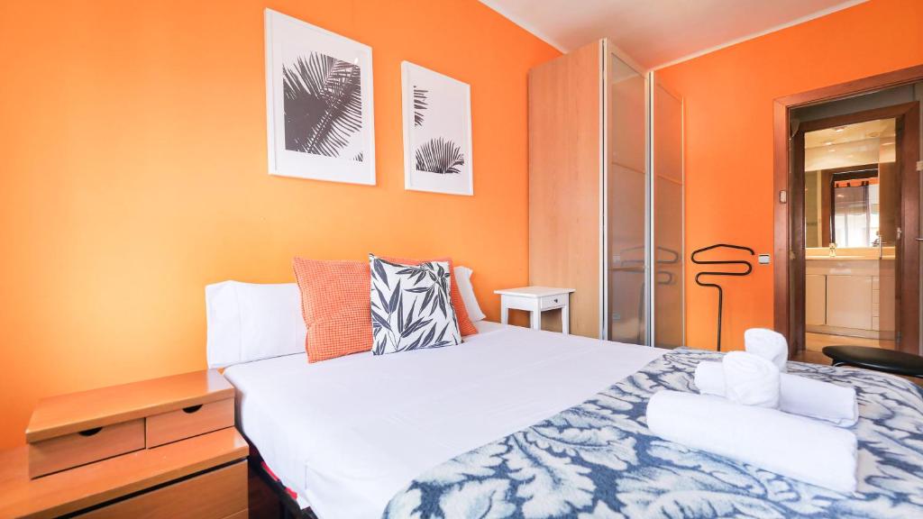 Postel nebo postele na pokoji v ubytování Bed&Bcn Sant Andreu