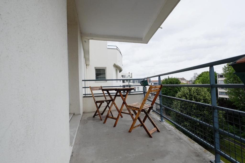 Balc&oacute; o terrassa a 70 m2 avec Balcons et Parking