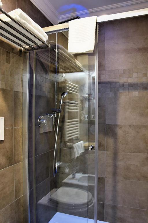 Un baño de Hotel Paolo II