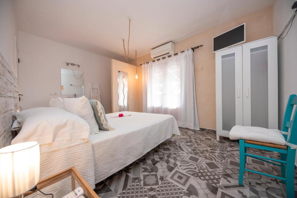 Agroturismo Can Cosmi Prats - Double Room With Private Bathroom