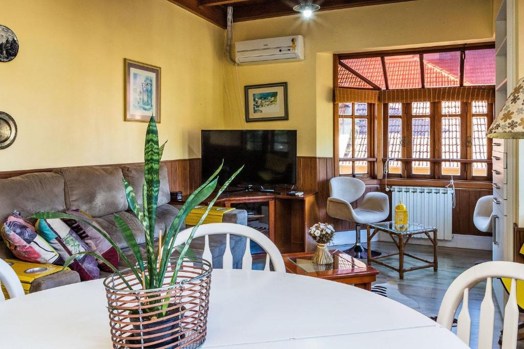  LOCAR-IN GRAMADO Cobertura Duplex Centro