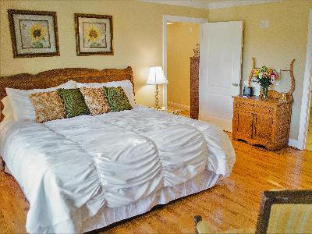A Mighty Oak B&B - 