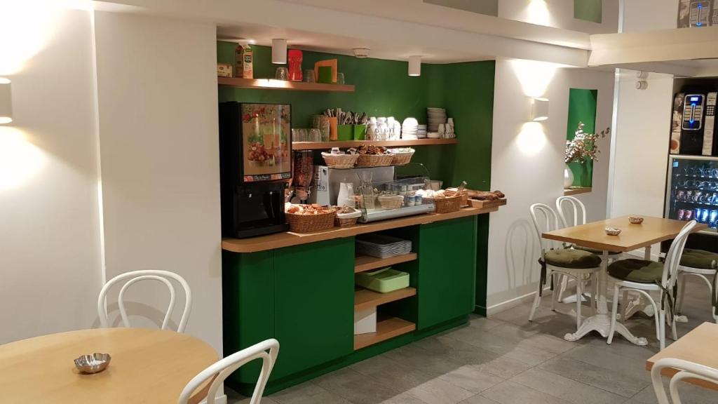 Hôtel Sunny - Resim 4