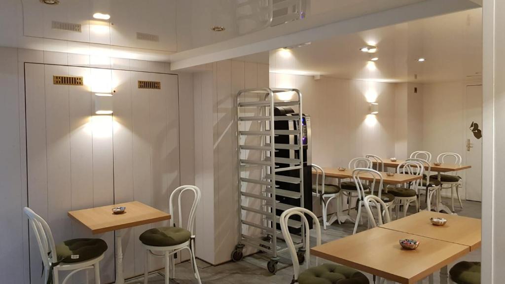 Hôtel Sunny - Resim 15