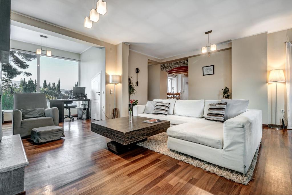 Posezení v ubytování Ktima Loumoumba, Private Villa