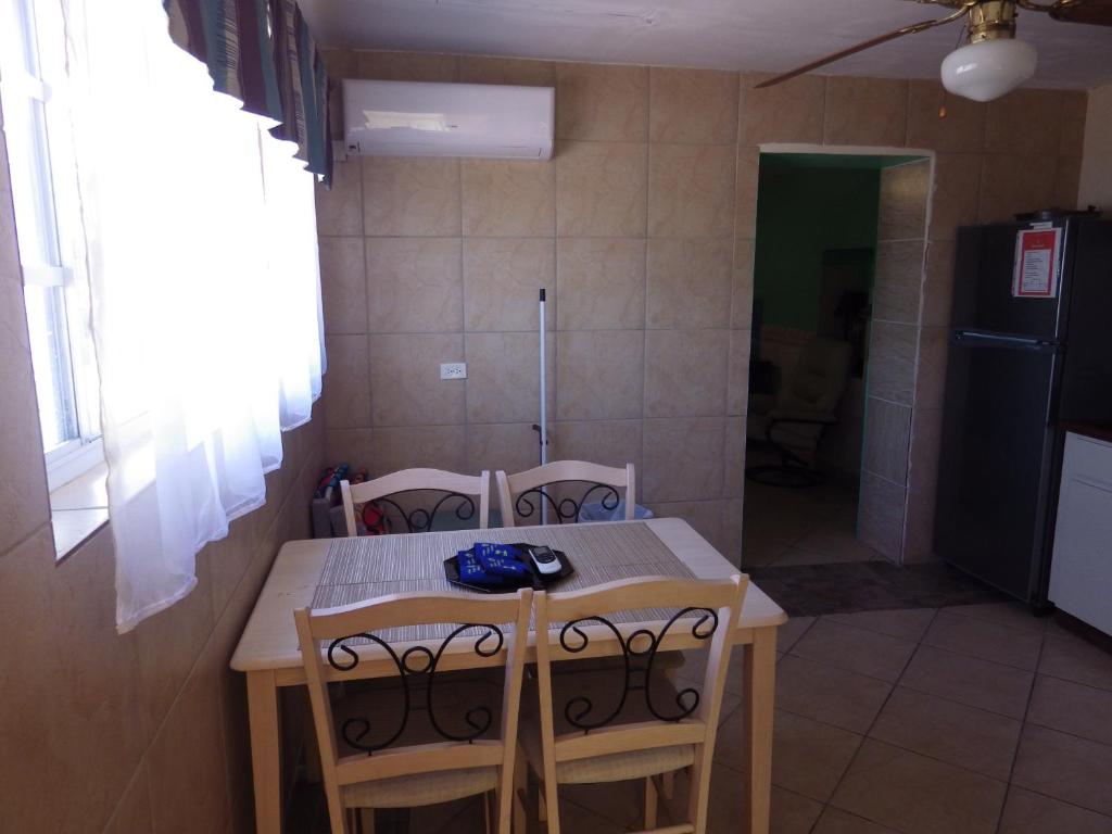 Foto da galeria de Aruba Cunucu Residence em Palm-Eagle Beach