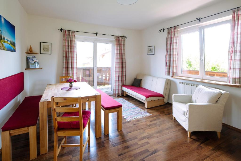Haus Tomas - Housity