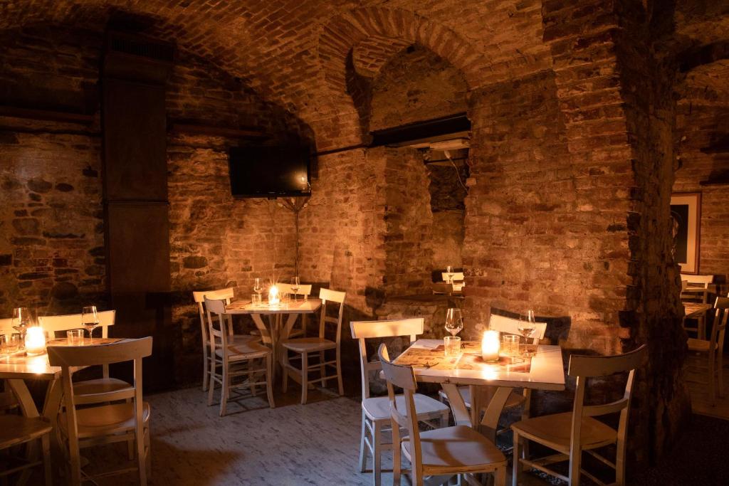 Restaurace v ubytování Vincafè