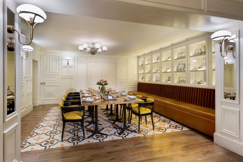 Boutique Hotel H10 Villa de la Reina - Resim 16