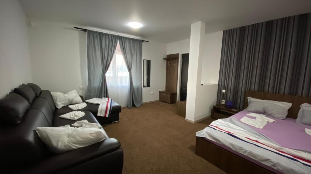 Casa Clau Cazare Orșova - Family Room