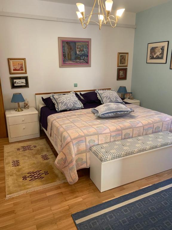 Postel nebo postele na pokoji v ubytování Rozita Seaside Relax Apartments
