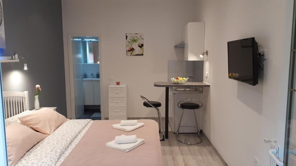 Telewizja i/lub zestaw kina domowego w obiekcie Guesthouse Mila