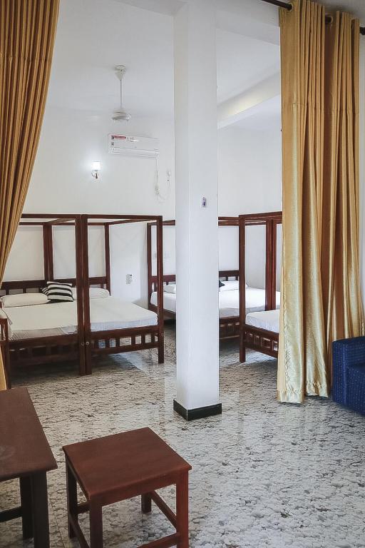 Sunset View Beach Hotel - 13