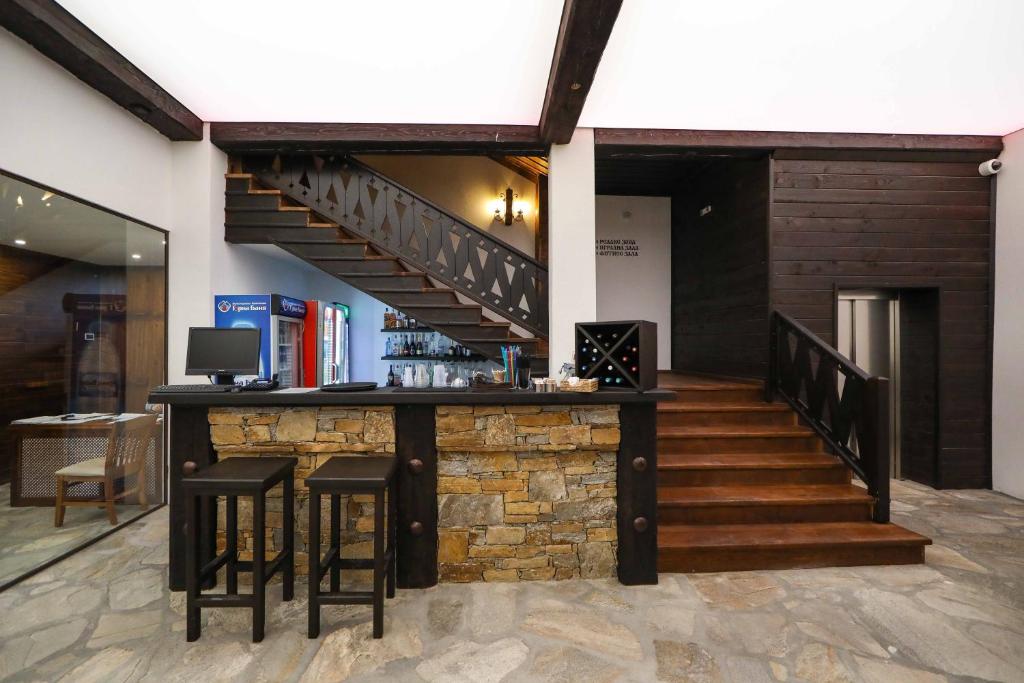 Fotografie z fotogalerie ubytování Hotel Leshten v destinaci Lešten