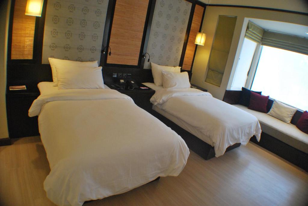 Novotel Lombok Resort & Villas - 3