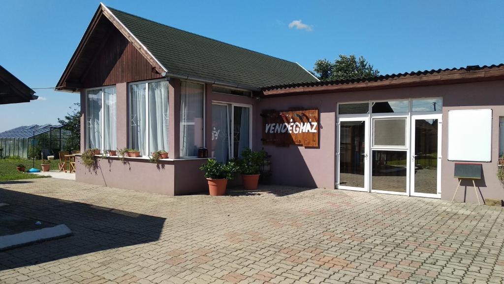 Novákporta vendégház - Apartamento De Dos Dormitorios