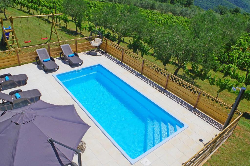 Bazén v ubytovaní Apartment Jadranka, Sutivanac - Risi alebo v jeho blízkosti