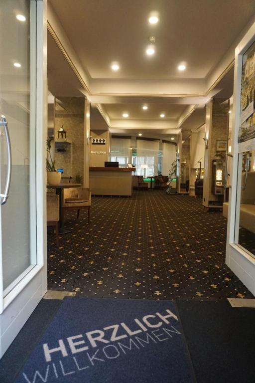 Vstupní hala nebo recepce v ubytování Hotel Am Schloss Aurich