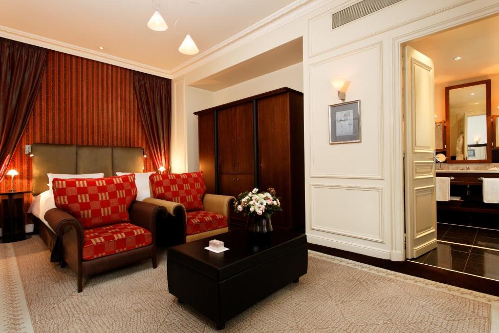 La Tremoille Paris - 12