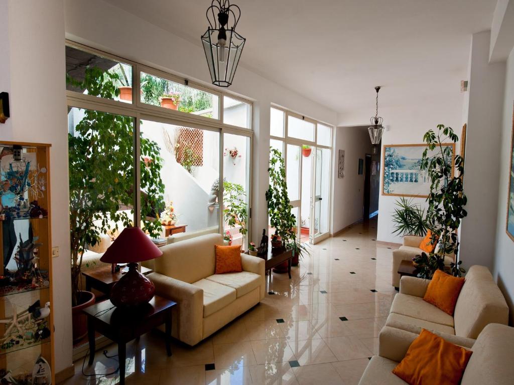 Posezení v ubytování Hotel Calabattaglia
