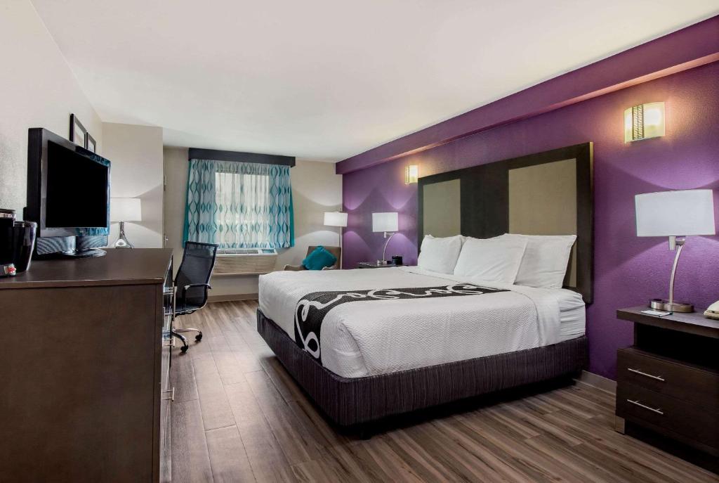 La Quinta Inn by Wyndham West Long Branch - King Room - Toegang