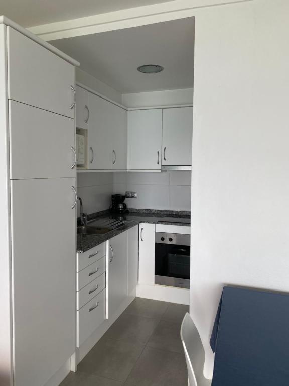 Kuchyňa alebo kuchynka v ubytovaní Apartament El Far
